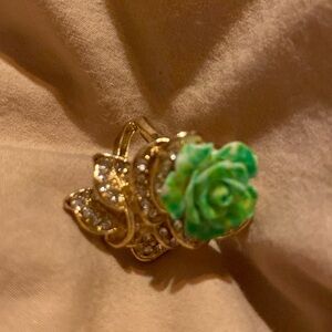 Vintage neon green rose w/ rhinestone leaves ring